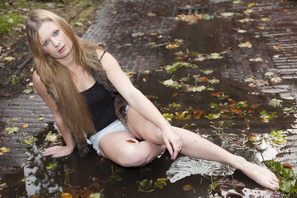 Fine art - Between Walls