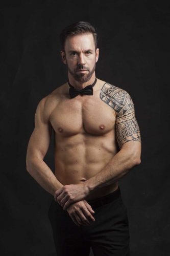 Fine art - Between Walls