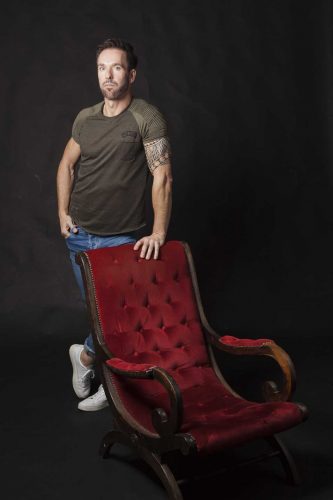 Fine art - Between Walls