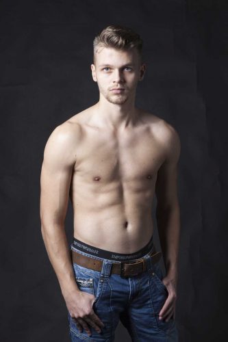 Fine art - Between Walls