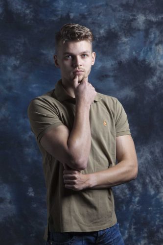 Fine art - Between Walls