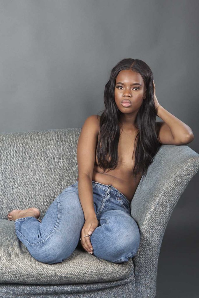 Moodboard Bedekt Topless