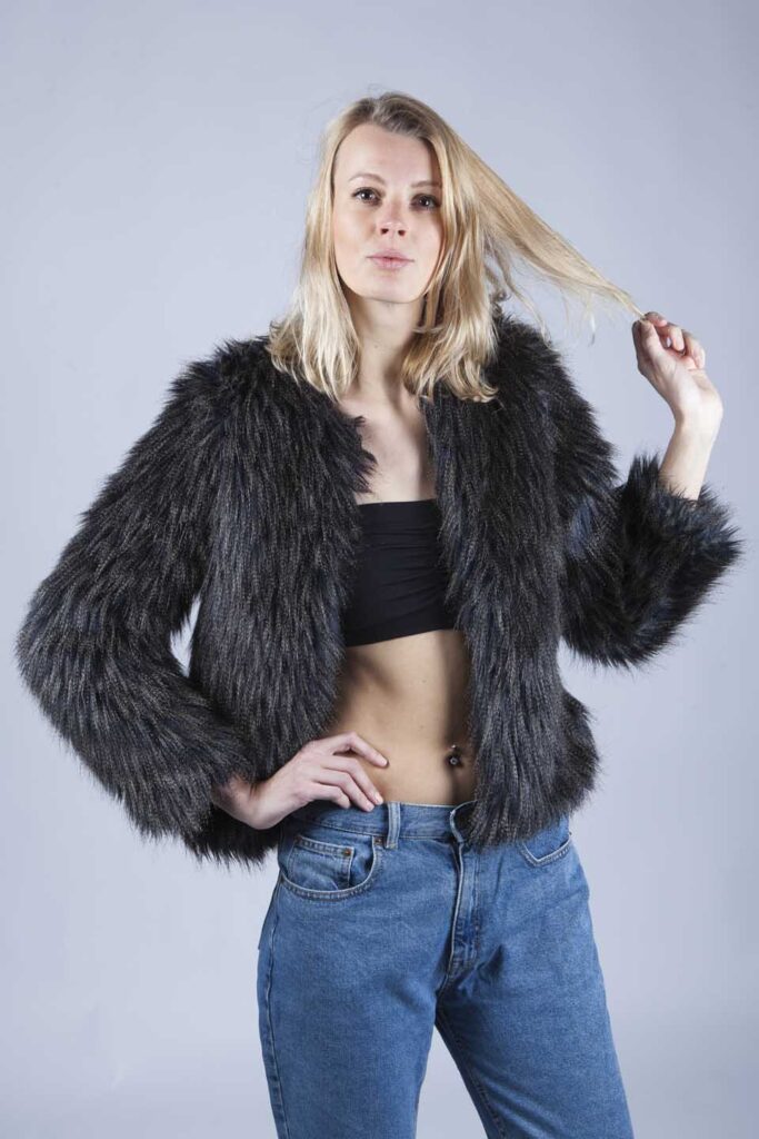 Fine art - Between Walls